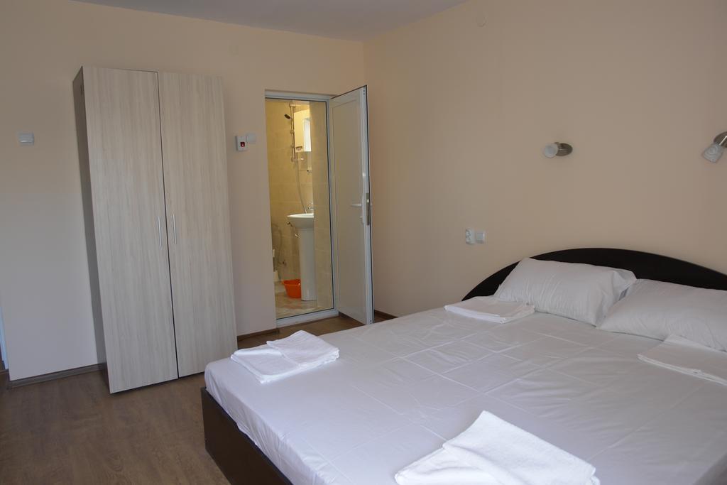 Nadya Holiday Home Krapets  Ngoại thất bức ảnh