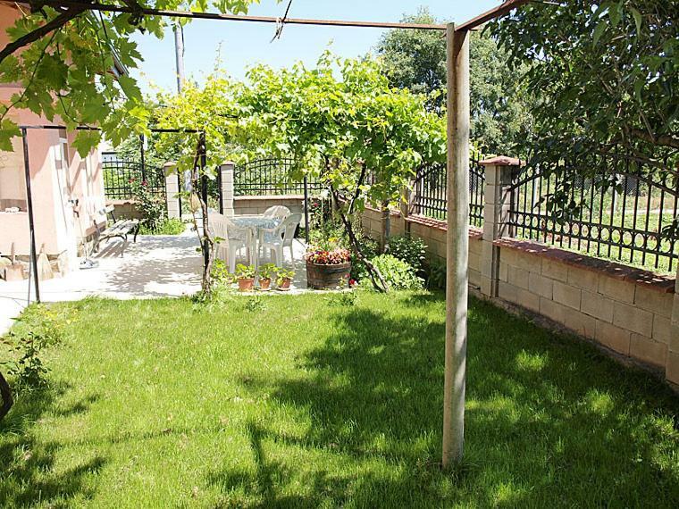 Nadya Holiday Home Krapets  Ngoại thất bức ảnh