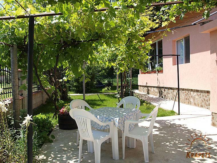 Nadya Holiday Home Krapets  Ngoại thất bức ảnh